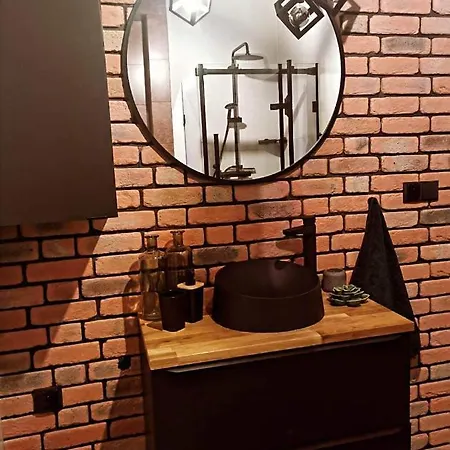 W Starym Obiektywie 코바리